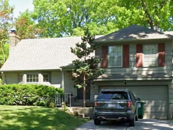 3718 W 52nd Ter, Roeland Park, KS 66205