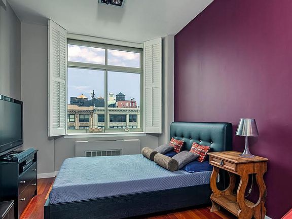 4th image of 121 E 23rd St APT 16D