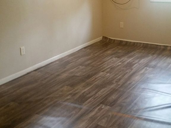 3rd image of 7718 Wallace Ave