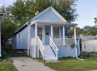 2212 Pierce St, Omaha, NE 68108