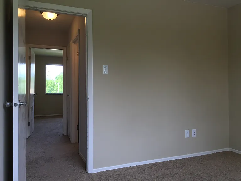 9940 Broadmoor Dr #3 — Photo 3