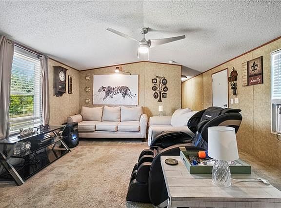 3rd image of 20216 Rolling Hills Ln