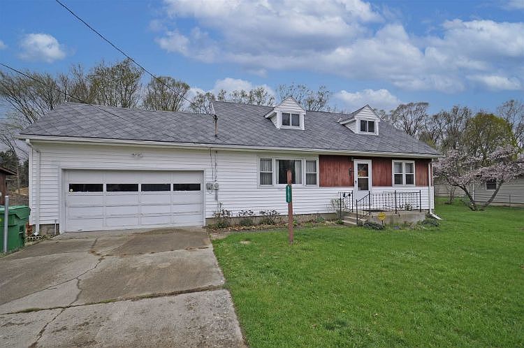 1st image of 51671 Helmen Ave