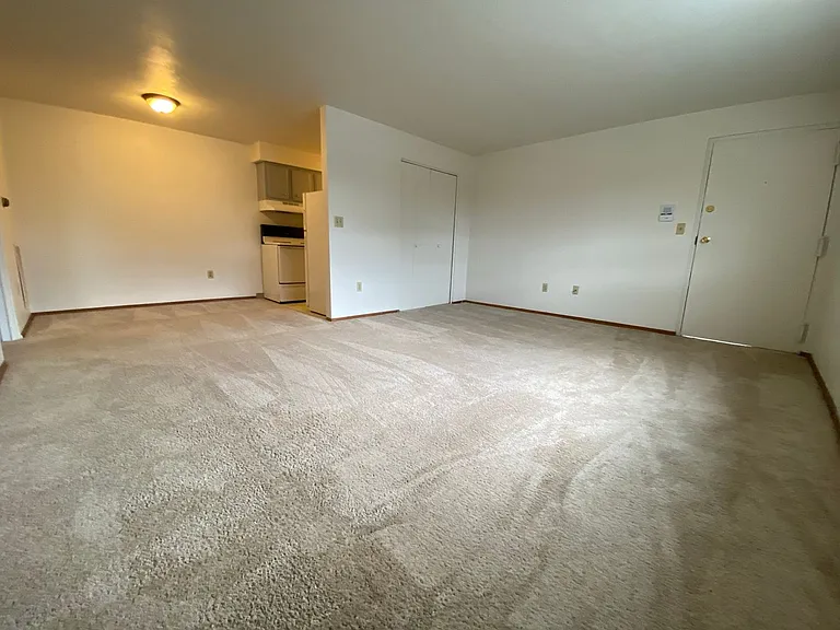 511 Freeport Rd — Photo 3