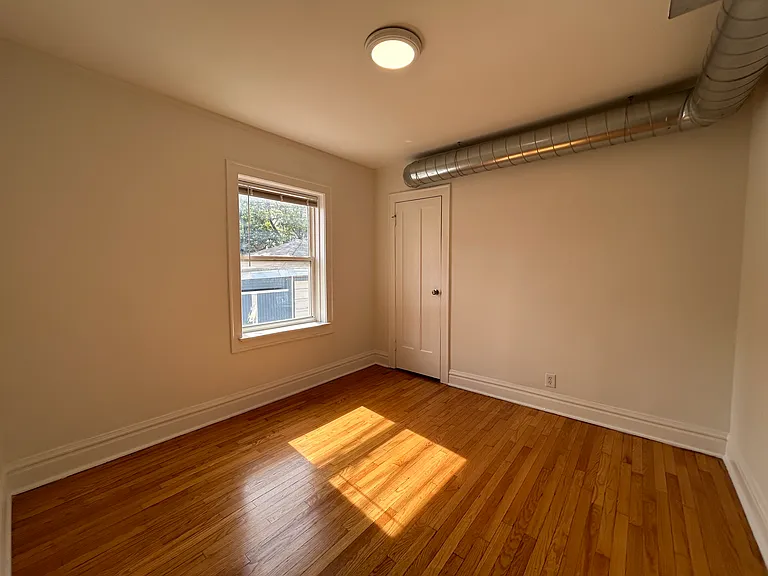 3018 N Karlov Ave #1H — Photo 6