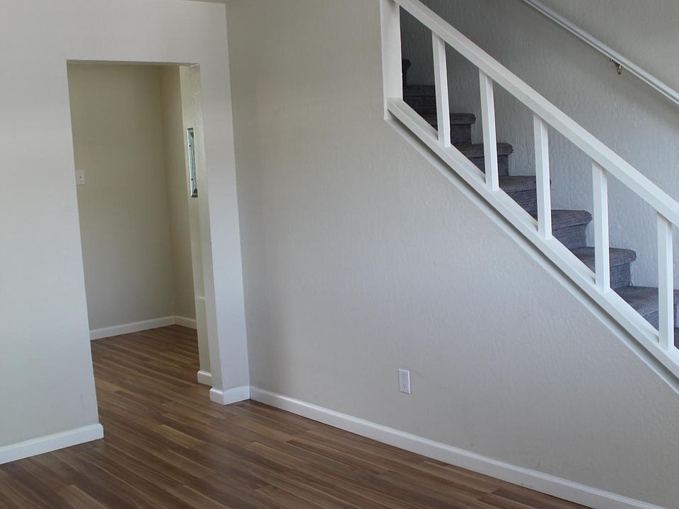 1st image of 733 Cherry St #15