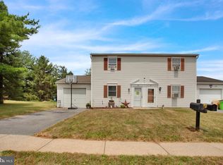39 Dogwood Ln, Cleona, PA 17042