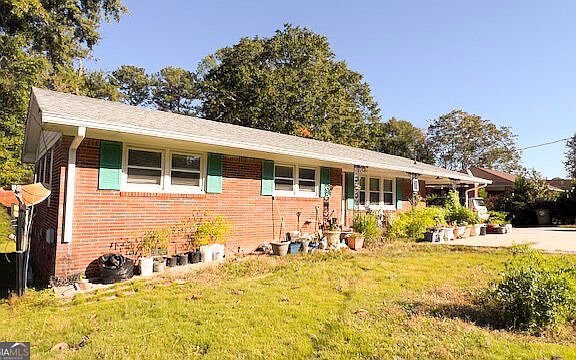 2nd image of 1882 Lake Harbin Rd