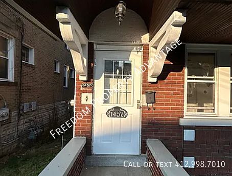 3rd image of 1457 Tolma Ave