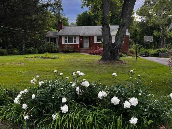 3817 Estel Rd, Fairfax, VA 22031