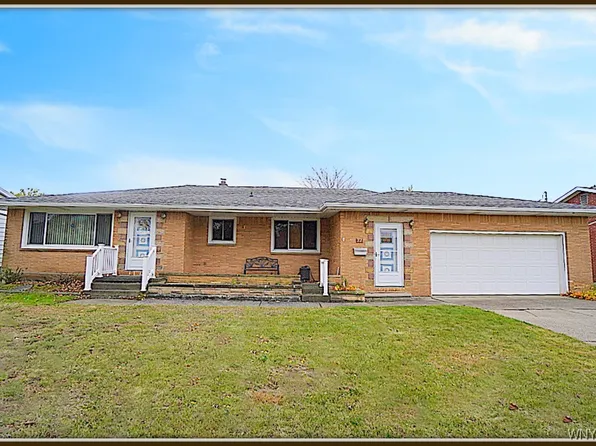 77 Sandra Dr, Lackawanna, NY 14218