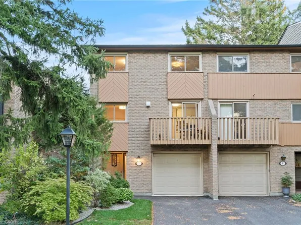 1967 Main St W #7, Hamilton, ON L8S 4P4