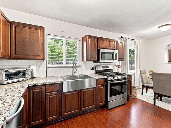 5th image of 1338 N Mooney Boulevard