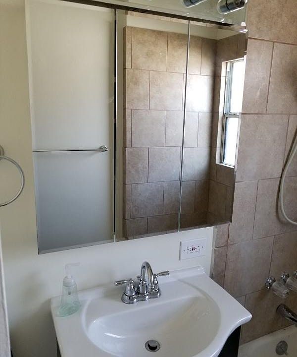 1st image of 162 Bonita St APT B