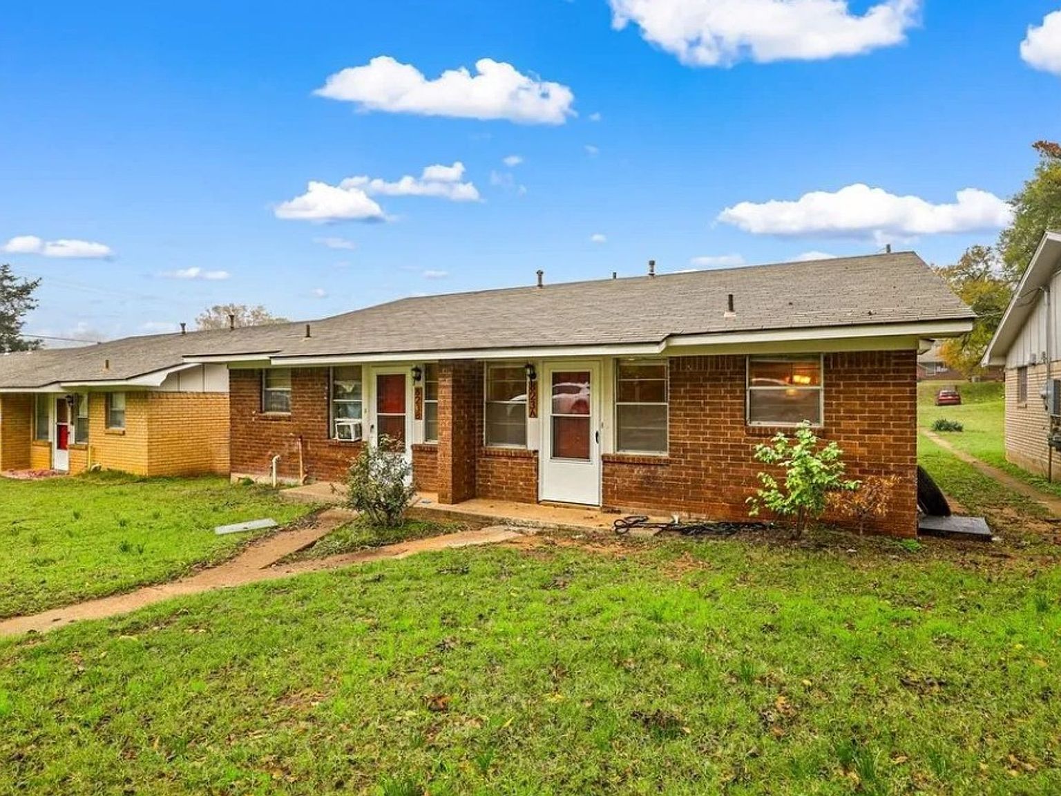 826 W Texas St 3 br / 1.0 ba, 1100, Denison, TX 75020 Zillow