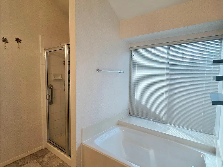 18922 Cypresswood Forest Ct — Photo 19