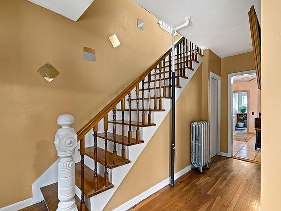 3rd image of 47 Herrod Ave