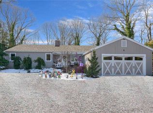 6 Cove Ln, Port Jefferson, NY 11777