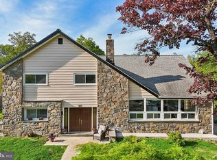 1011 Stanford Dr, Wynnewood, PA 19096