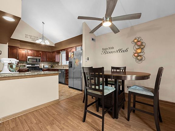 4th image of 8154 W 168th Pl #3E