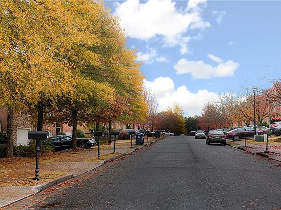 2nd image of 235 Fern Crest Dr #235