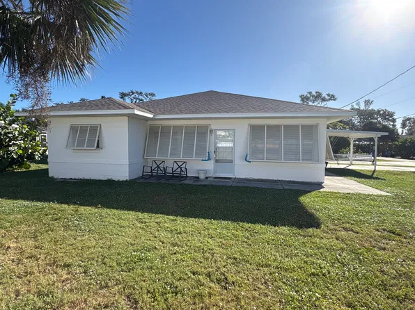 500 Bayshore Rd #A, Nokomis, FL 34275