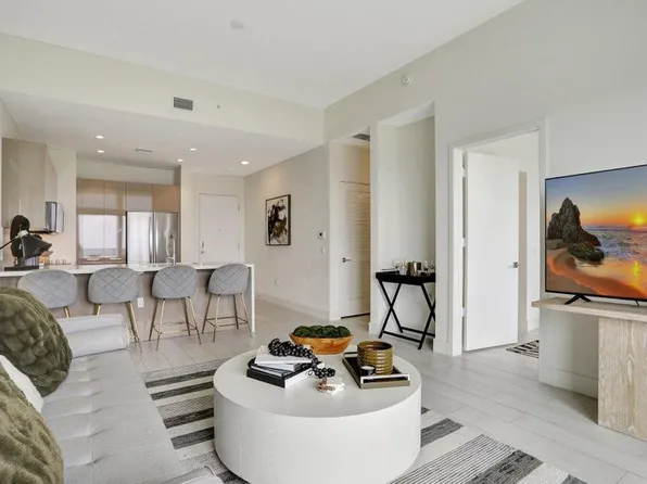 2000 METROPICA Way #2607, Sunrise, FL 33323