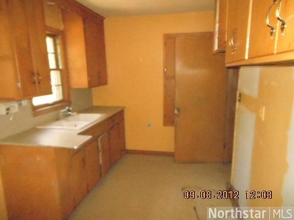 2nd image of 3334 49th Ave N