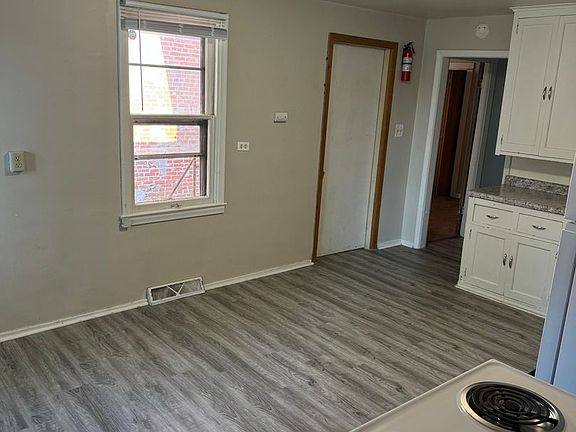 5th image of 1402 Pine St