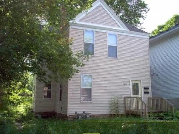 1st image of 1017 Burr St #1