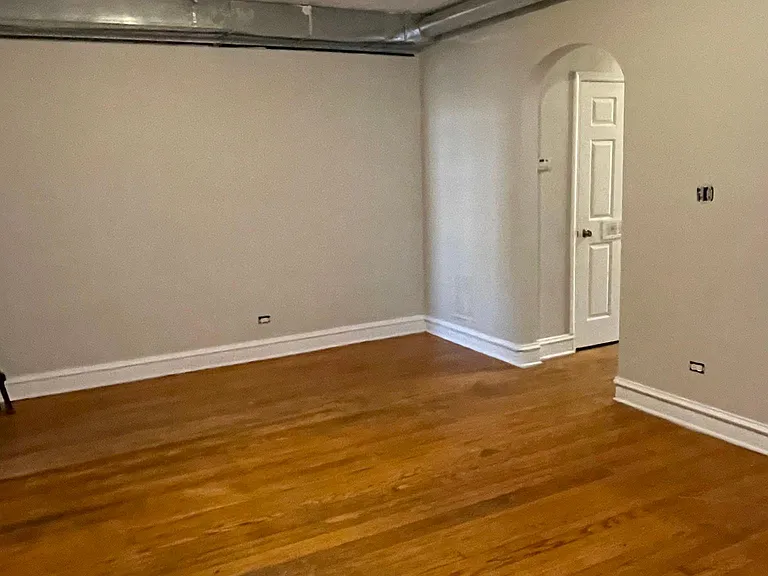 7737 S Yates Blvd — Photo 3