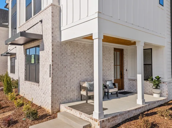 2108 Conductor Ln, Thompsons Station, TN 37179