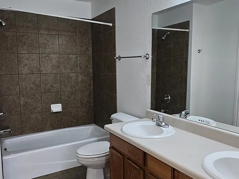 1471 E Payton Way — Photo 10