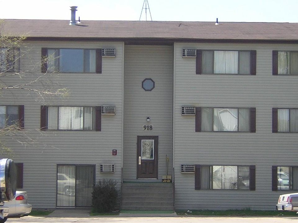 1st image of 918 23rd Ave