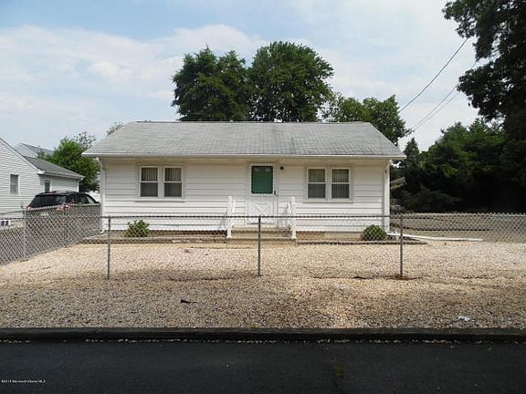 2nd image of 3005 Pocahontas Ave