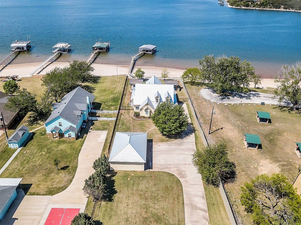 2301 Pratt Ln, Graford, TX 76449 MLS 20302404 Zillow