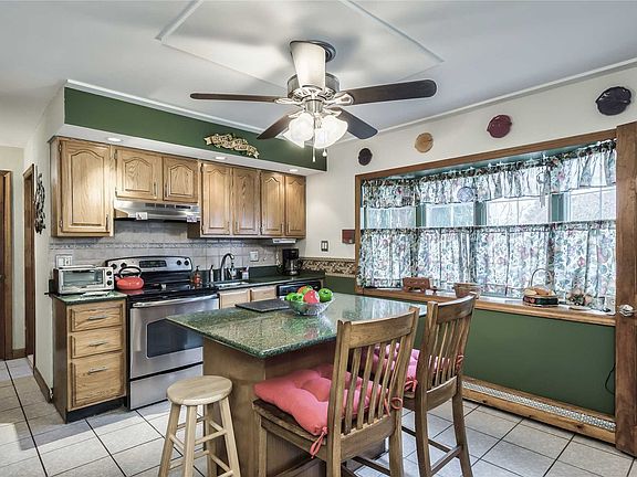 2nd image of 5 Star Ln