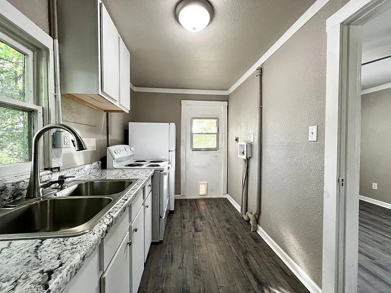 116 Grove St — Photo 11