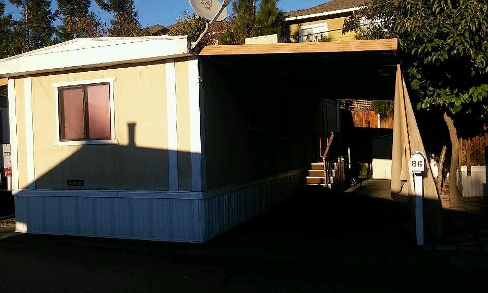 2nd image of 1850 Evans Ln Spc 85