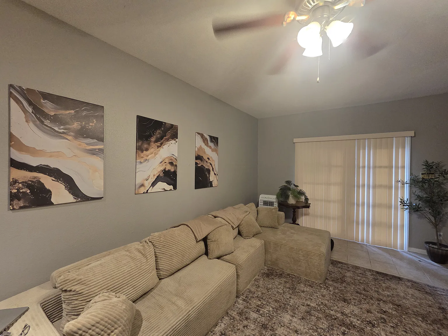 2 bed, 845 sqft, $1,200 — Photo 2