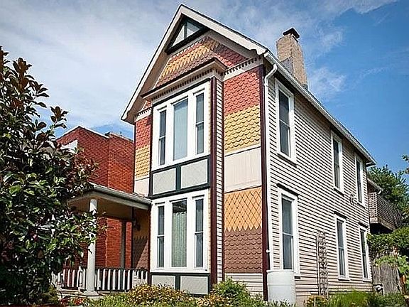 2nd image of 2555 Holmes St