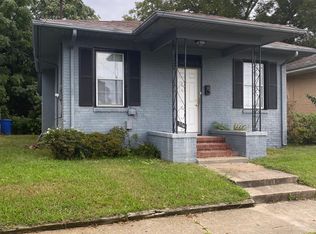 354 Maple Ave, Newport News, VA 23607