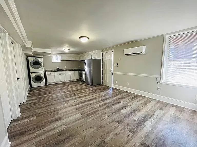 413 Heathcliff St #D — Photo 5