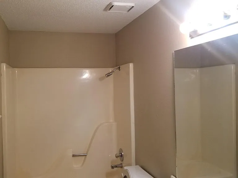 112 Fox Run Pl #B — Photo 6