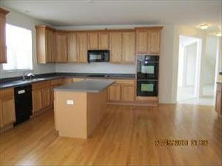 2nd image of 423 Elderberry Ln