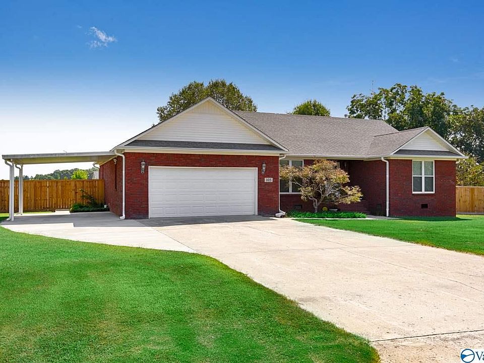 1st image of 105 Blue Water Dr