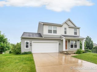 1044 Peaceful Dr SE, Byron Center, MI 49315