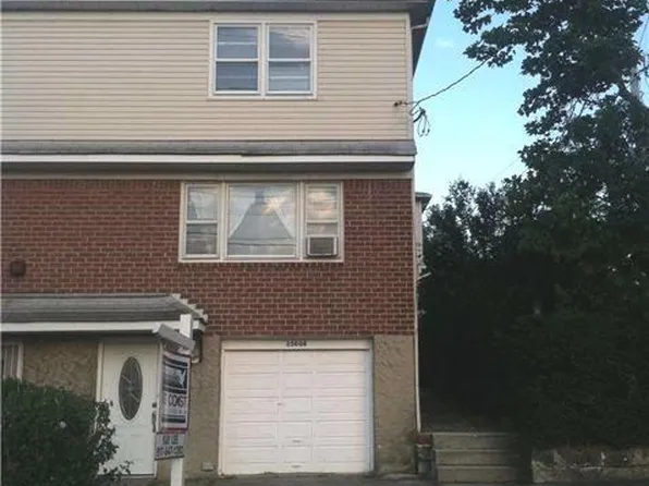 25004 39th Rd, Flushing, NY 11363