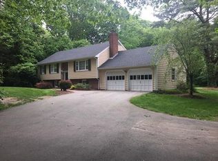 186 Perkins Row, Topsfield, MA 01983