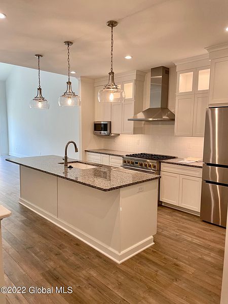 4th image of 6 Cambridge Way